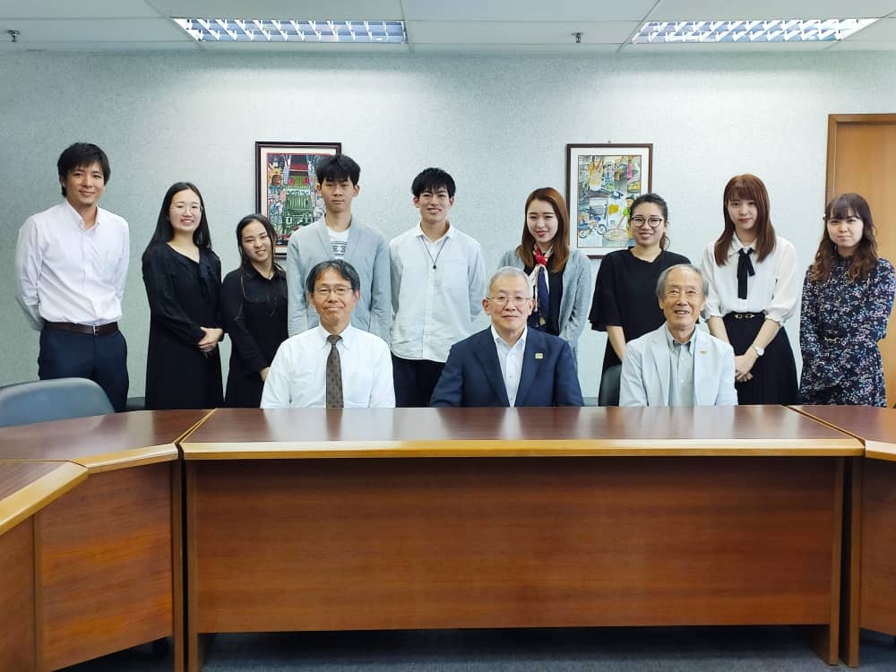 京都外国語大学・語学研修生の総領事館への訪問について 在ペナン日本国総領事館